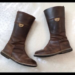 Girls boots.. Size 13